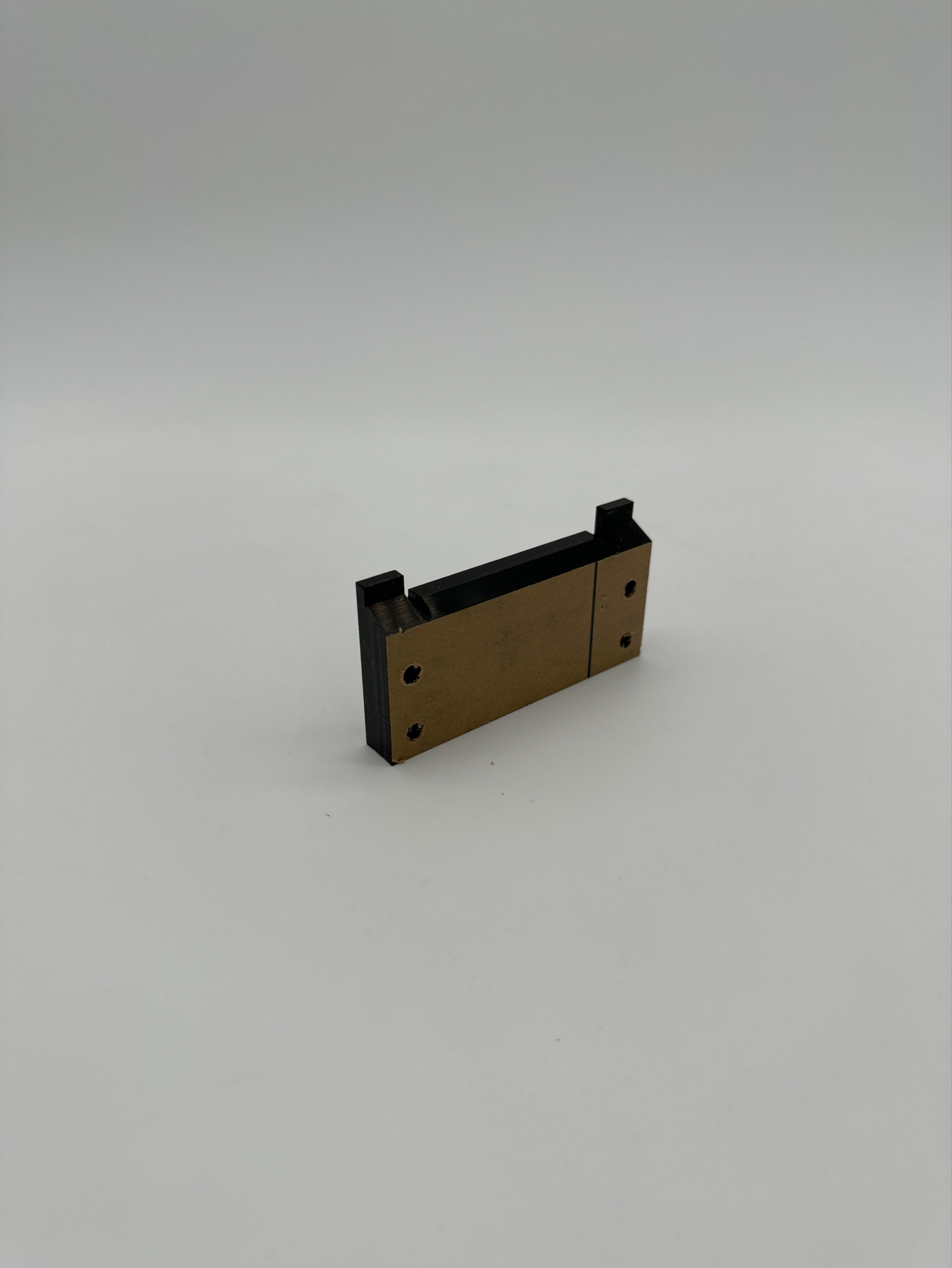 054MAC009